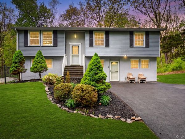 79 Wendy Drive , Poughquag, NY 12570