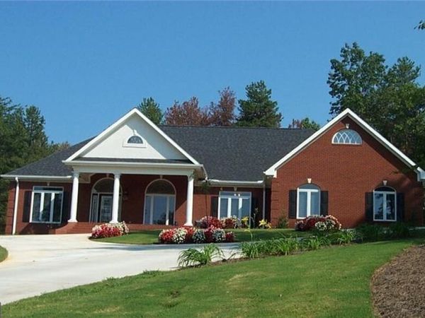 1175 Deer Chase Road, Toccoa, GA 30577