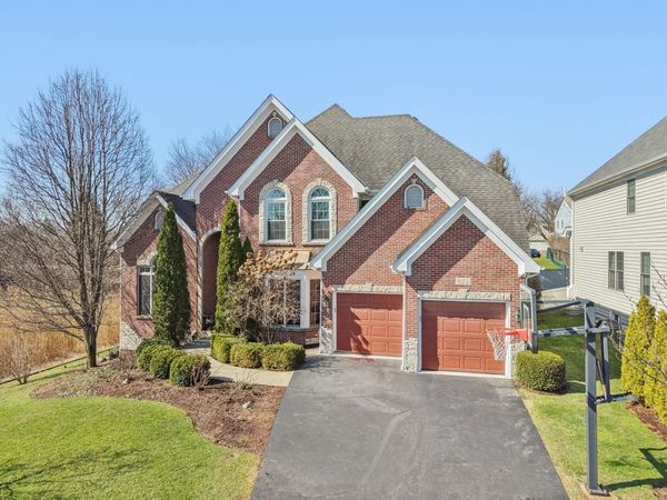 824 Megan Court , Westmont, IL 60559