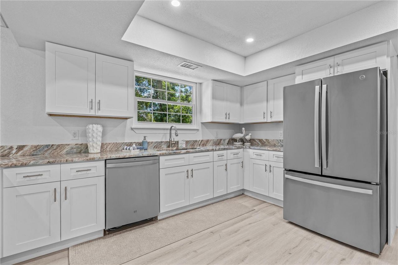 475 E Wisconsin Avenue, Orange City, FL 32763 Photo