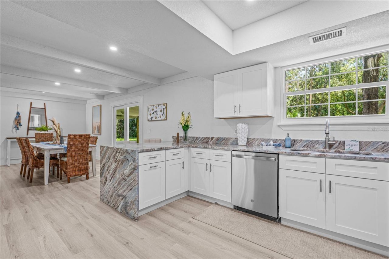 475 E Wisconsin Avenue, Orange City, FL 32763 Photo