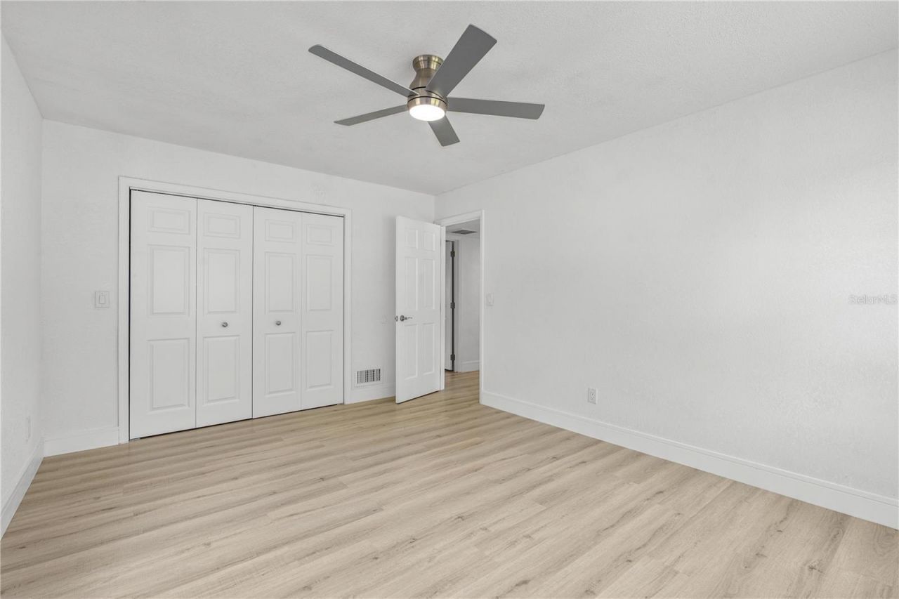 475 E Wisconsin Avenue , Orange City, FL 32763 Photo