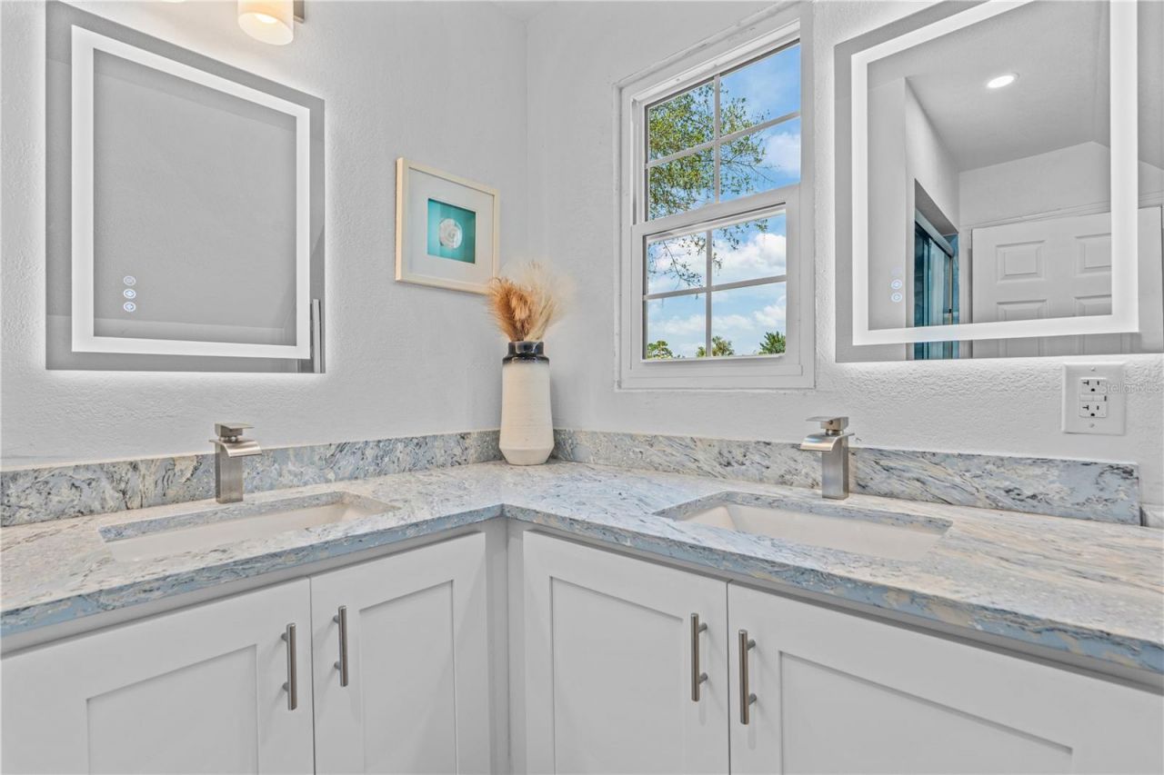 475 E Wisconsin Avenue, Orange City, FL 32763 Photo