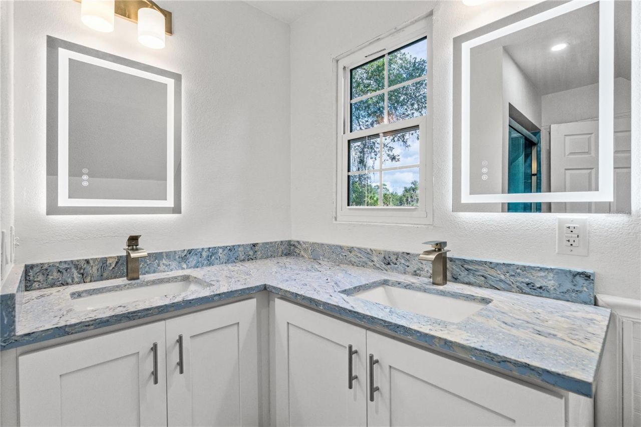 475 E Wisconsin Avenue , Orange City, FL 32763 Photo