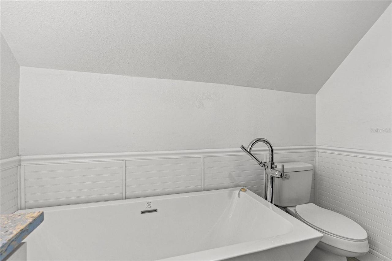 475 E Wisconsin Avenue , Orange City, FL 32763 Photo