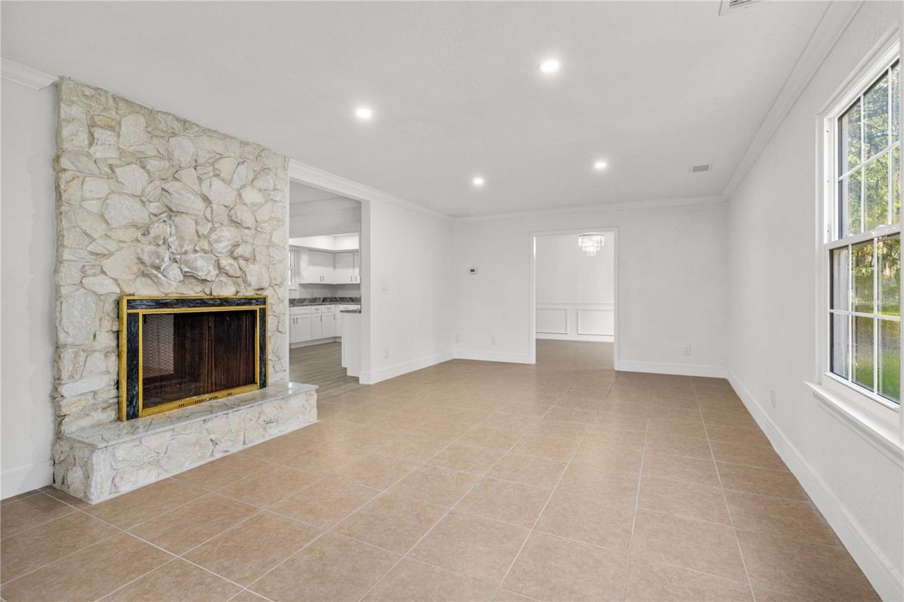 475 E Wisconsin Avenue , Orange City, FL 32763 Photo