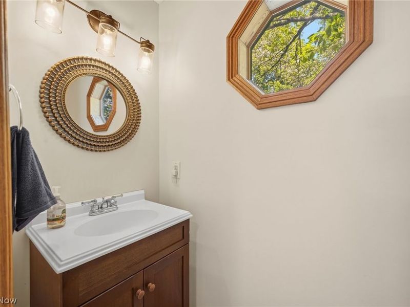 10137 Johnnycake Ridge Road, Concord Township, OH 44077 Photo 13