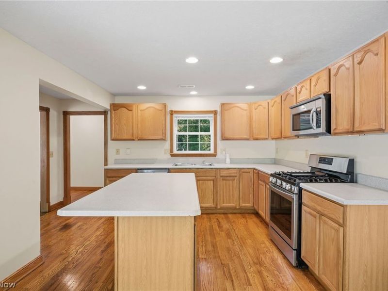 10137 Johnnycake Ridge Road, Concord Township, OH 44077 Photo 23