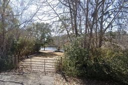 1179 Longpoint Road photo 4