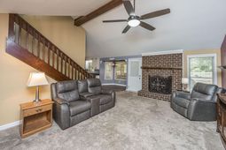 295 Forest Circle photo 4