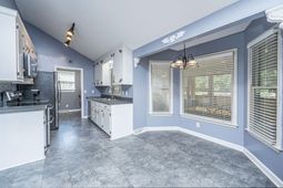 295 Forest Circle photo 4