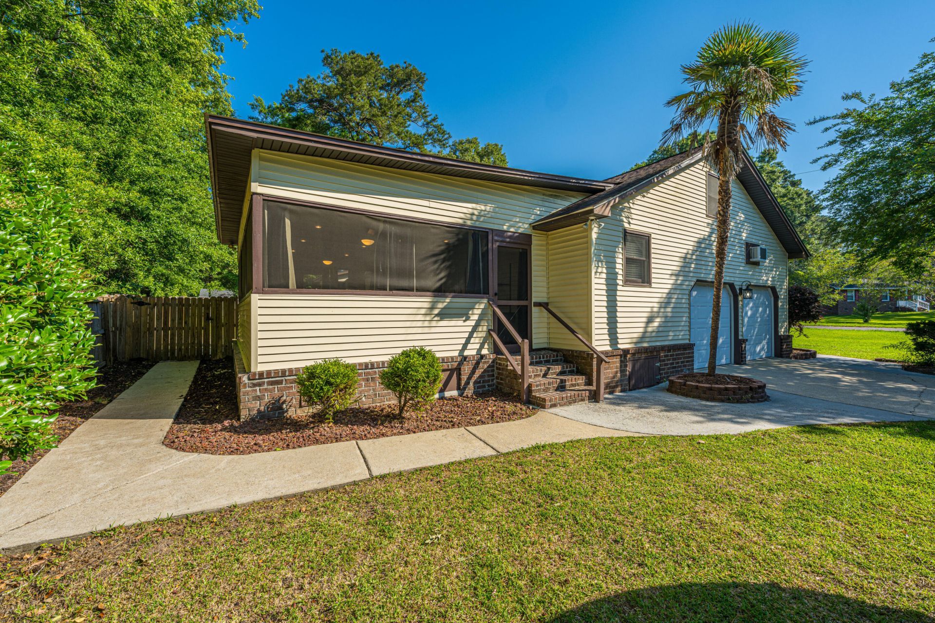 295 Forest Circle Photo 46