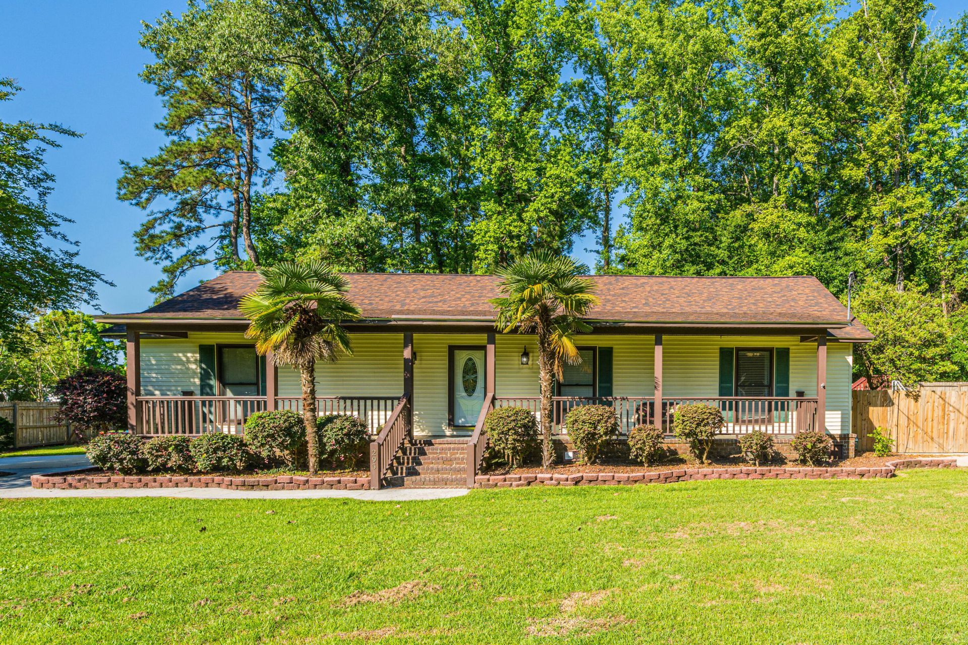295 Forest Circle Photo 5