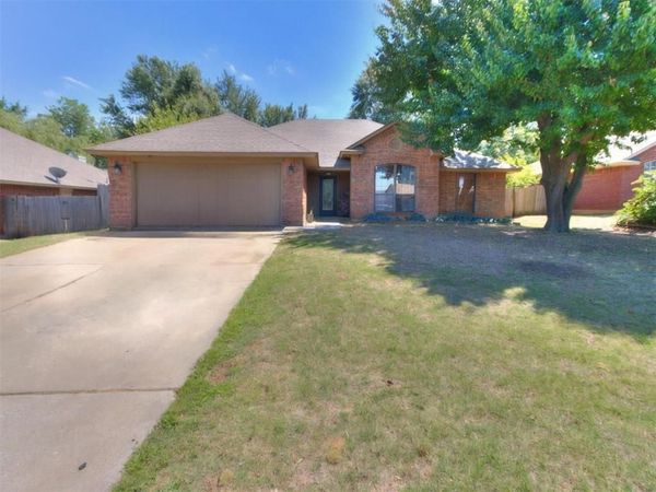 20566 Ember Lane, Harrah, OK 73045