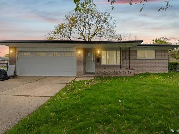 30507 Austin Drive, Warren, MI 48092
