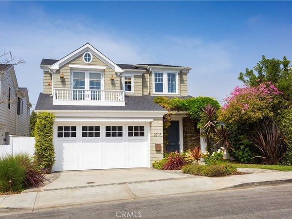 2705 Palm Avenue, Manhattan Beach, CA 90266