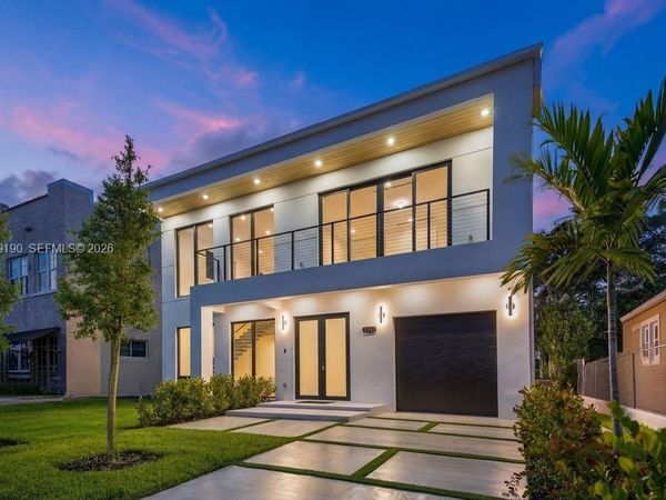 2265 SW 4 St , Miami, FL 33135