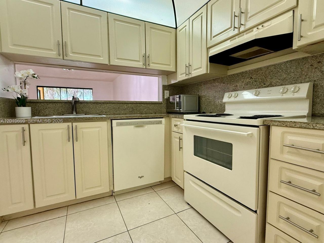 3470 Foxcroft Rd , Unit 204, Miramar, FL 33025 Photo