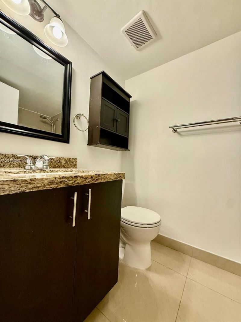 3470 Foxcroft Rd , Unit 204, Miramar, FL 33025 Photo