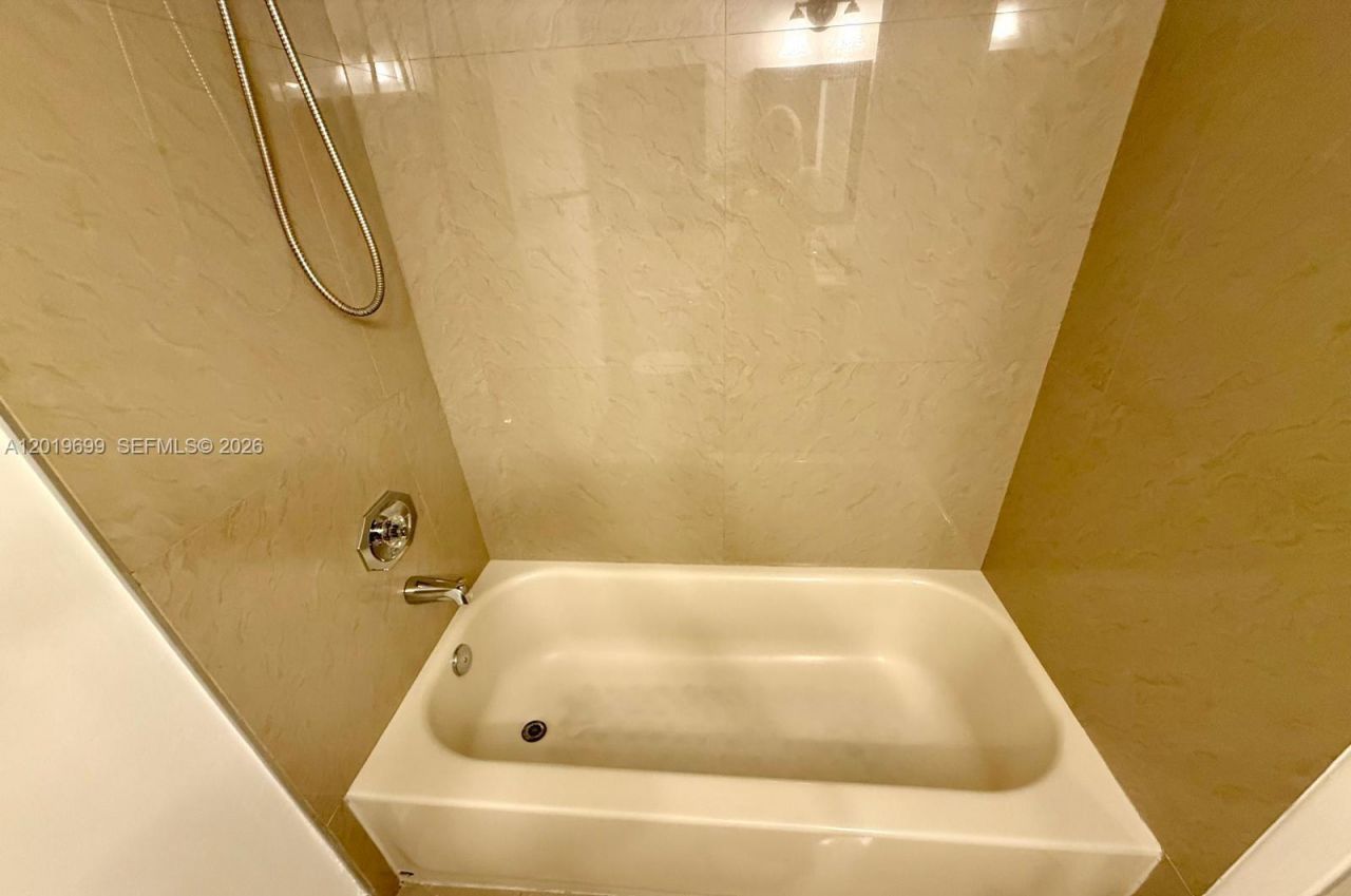 3470 Foxcroft Rd , Unit 204, Miramar, FL 33025 Photo
