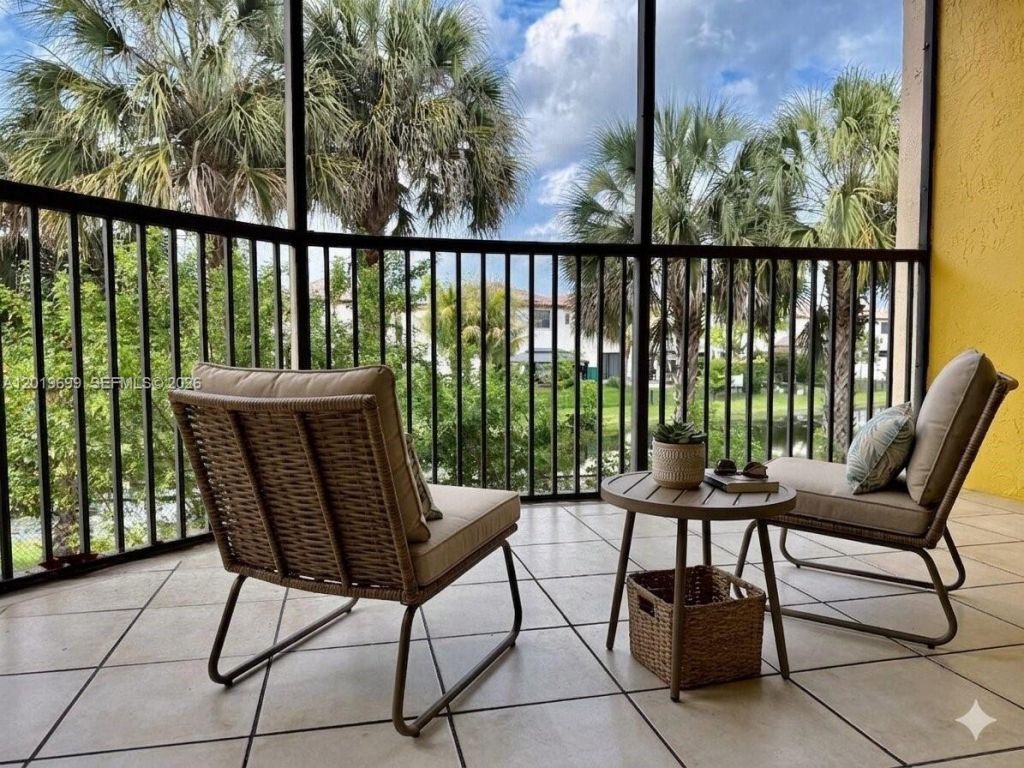 3470 Foxcroft Rd , Unit 204, Miramar, FL 33025 Photo