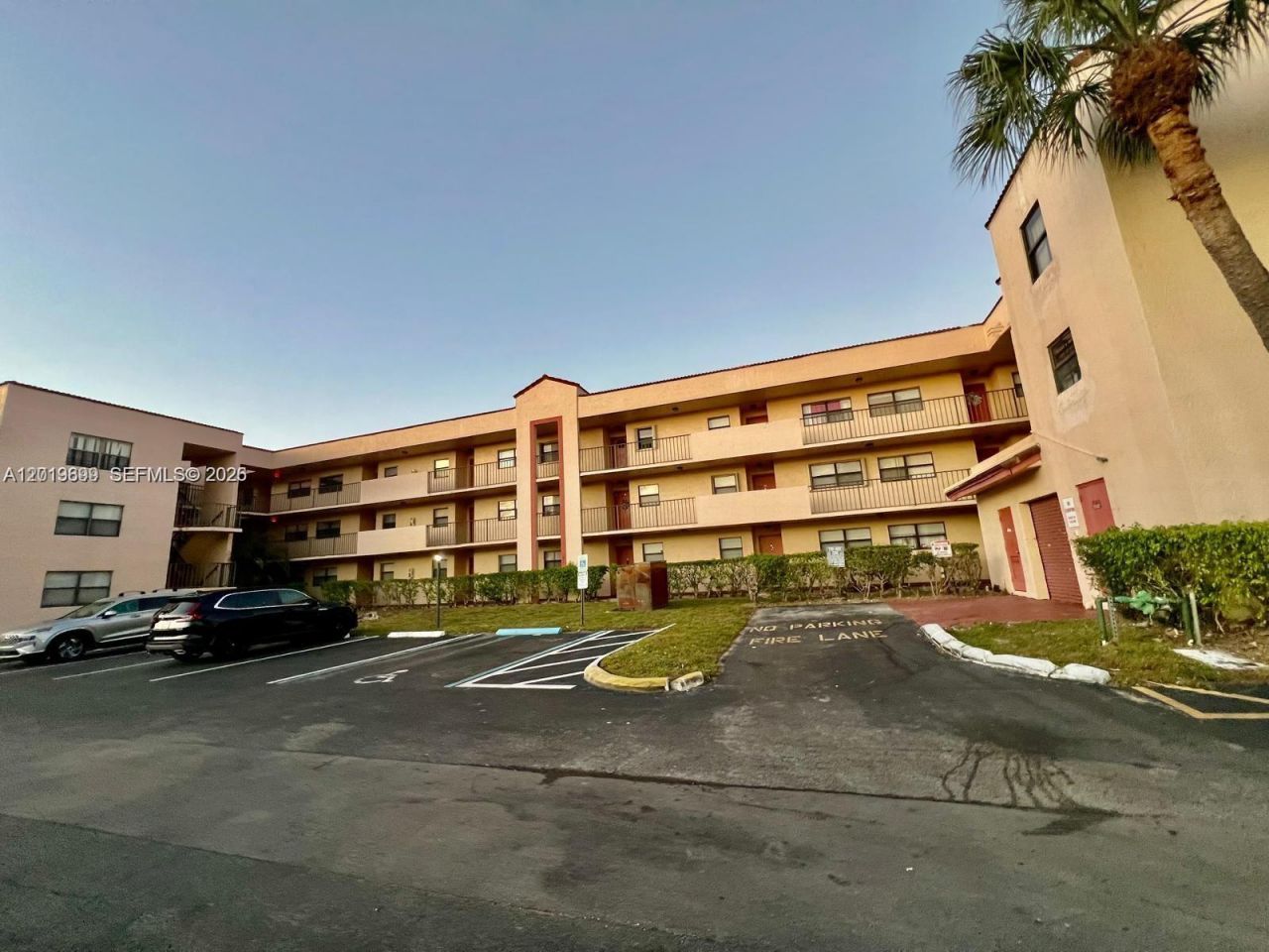 3470 Foxcroft Rd , Unit 204, Miramar, FL 33025 Photo