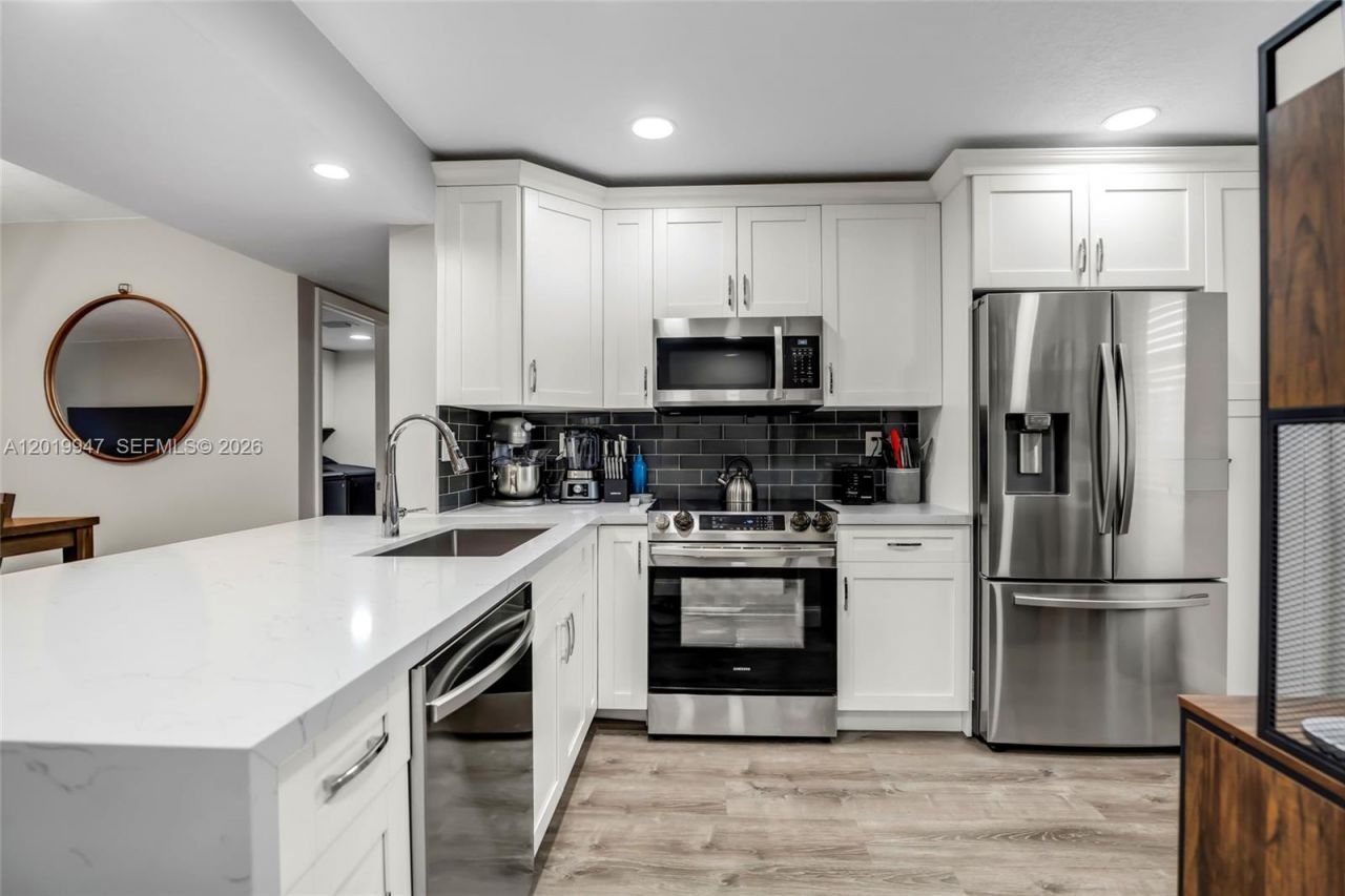 2768 Carambola Cir S, Unit 401, Coconut Creek, FL 33066 Photo