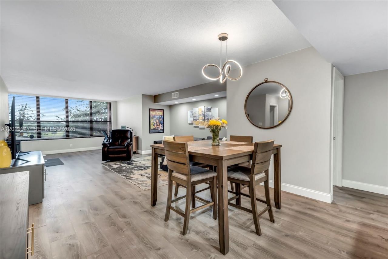 2768 Carambola Cir S, Unit 401, Coconut Creek, FL 33066 Photo