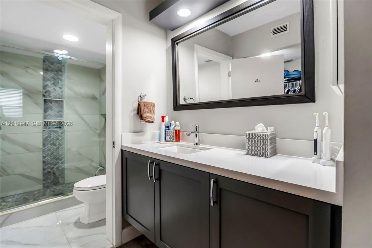 2768 Carambola Cir S, Unit 401, Coconut Creek, FL 33066 Photo