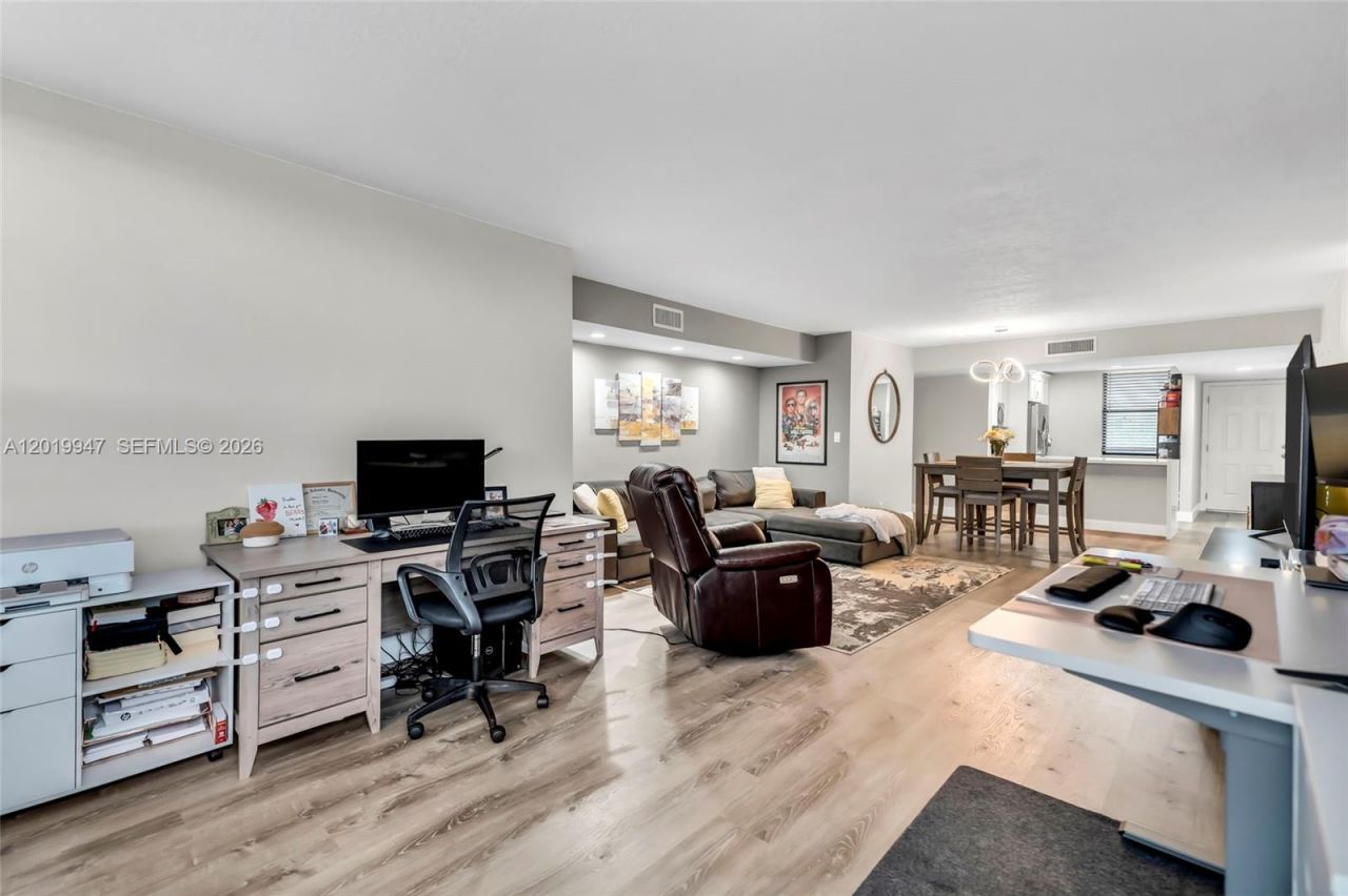 2768 Carambola Cir S, Unit 401, Coconut Creek, FL 33066 Photo