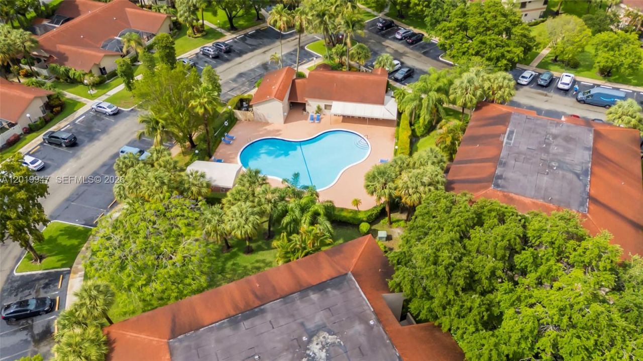 2768 Carambola Cir S, Unit 401, Coconut Creek, FL 33066 Photo