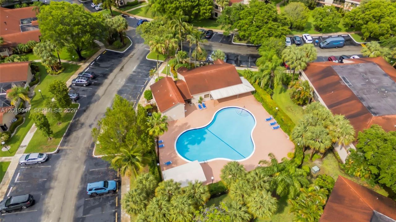 2768 Carambola Cir S, Unit 401, Coconut Creek, FL 33066 Photo