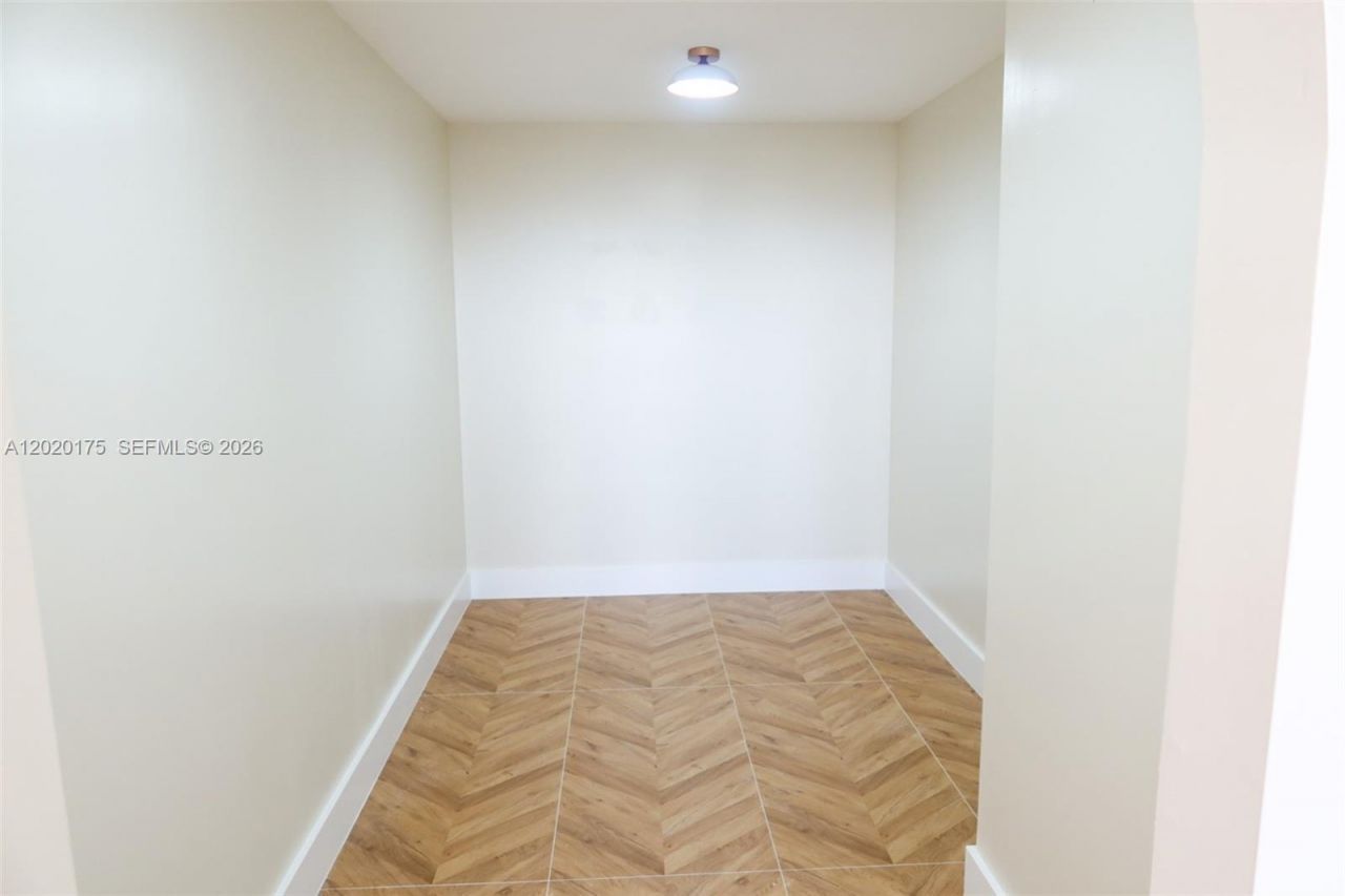 2500 Parkview Dr , Unit 1816, Hallandale Beach, FL 33009 Photo