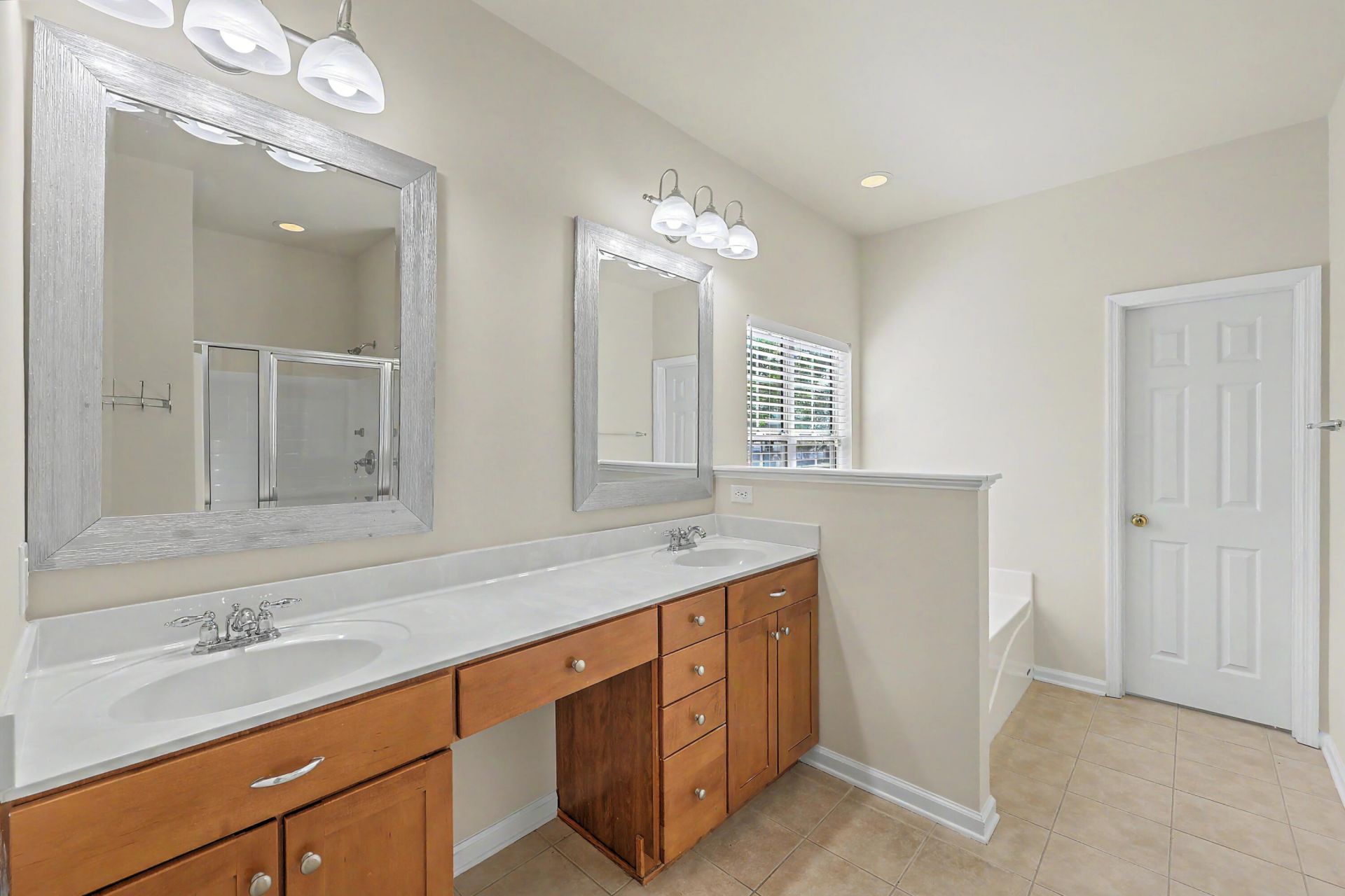 100 Cottage Path Lane Photo 22