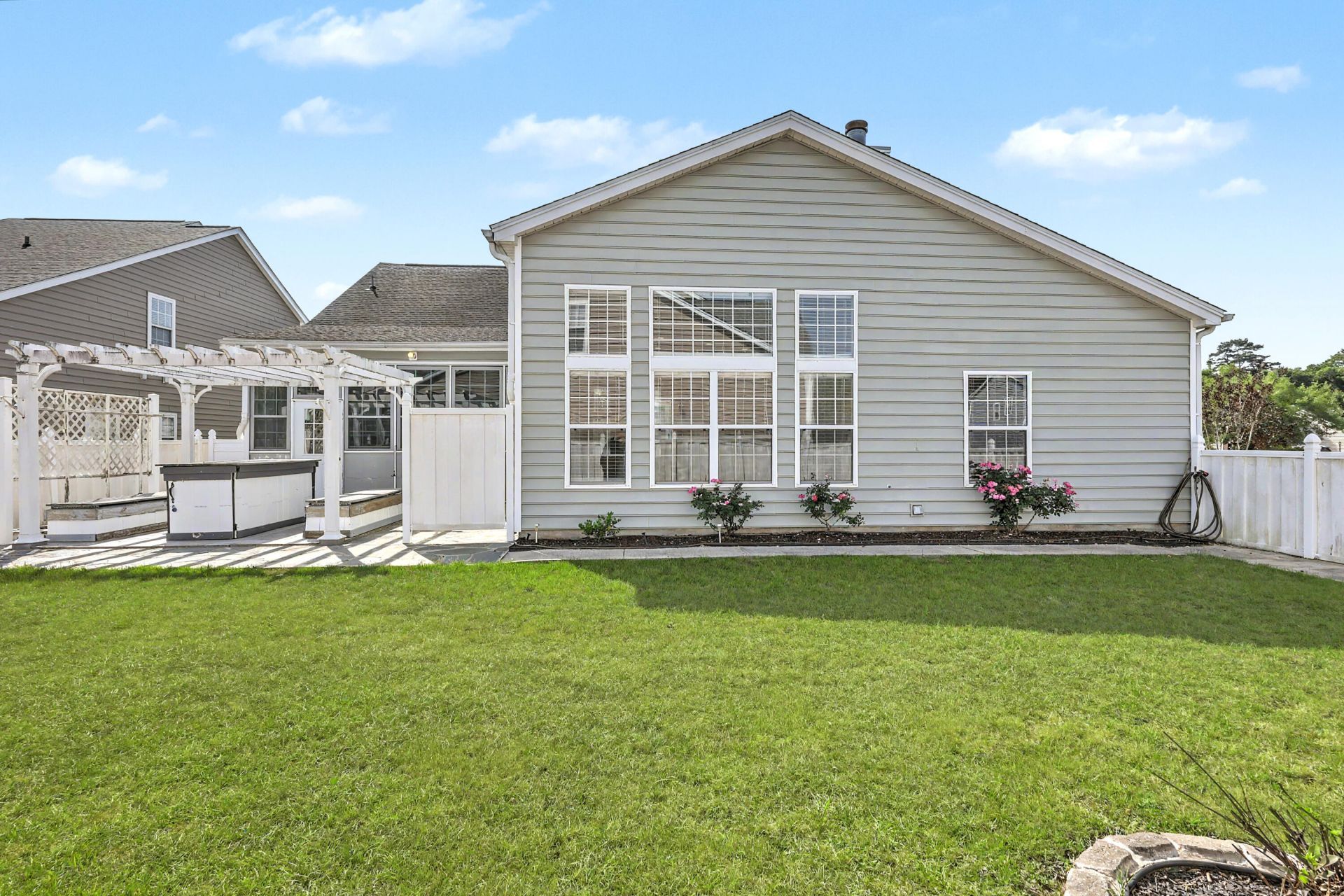 100 Cottage Path Lane Photo 32