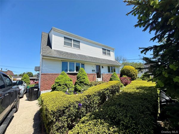 22 Beach Avenue, Copiague, NY 11726