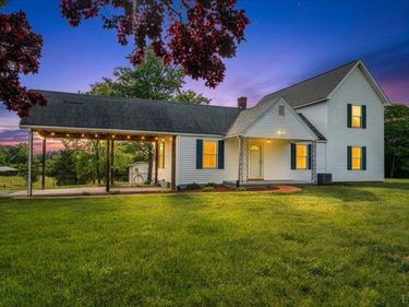 193 Simmons Creek Road, Union Hall, VA 24176