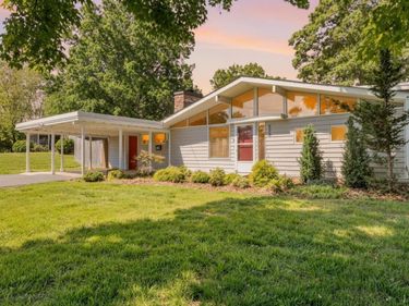 523 Elmwood Avenue, Lynchburg, VA 24503