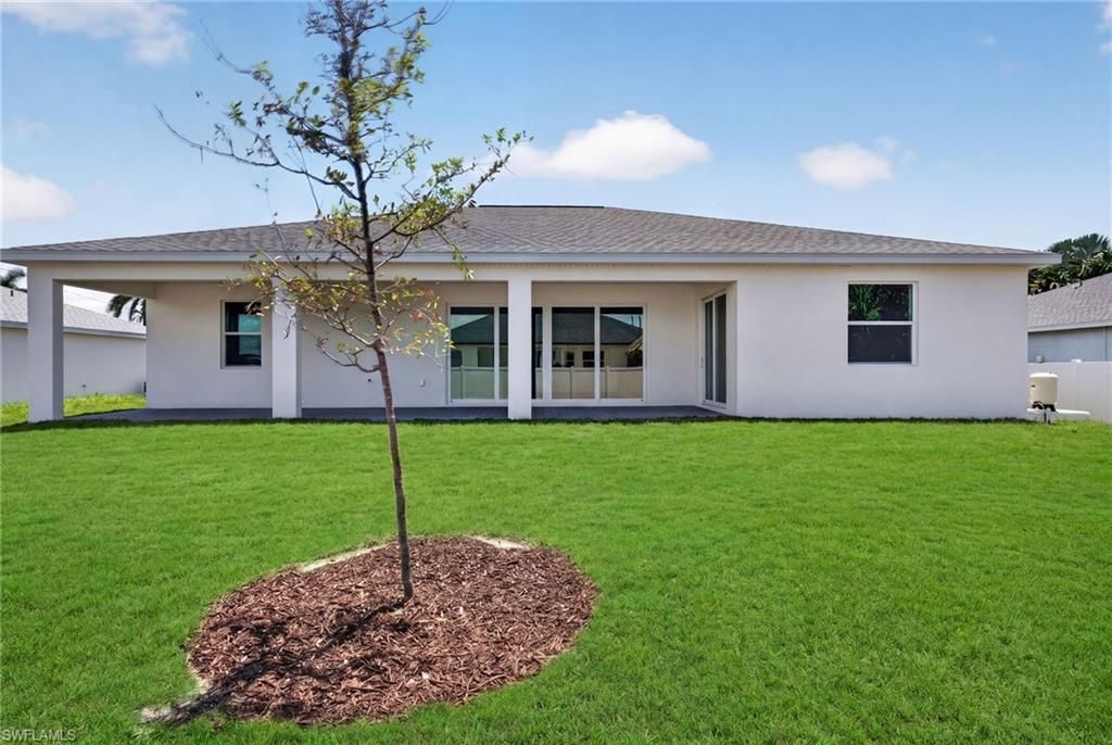 2105 NW 4th St, Cape Coral, FL 33993 Photo