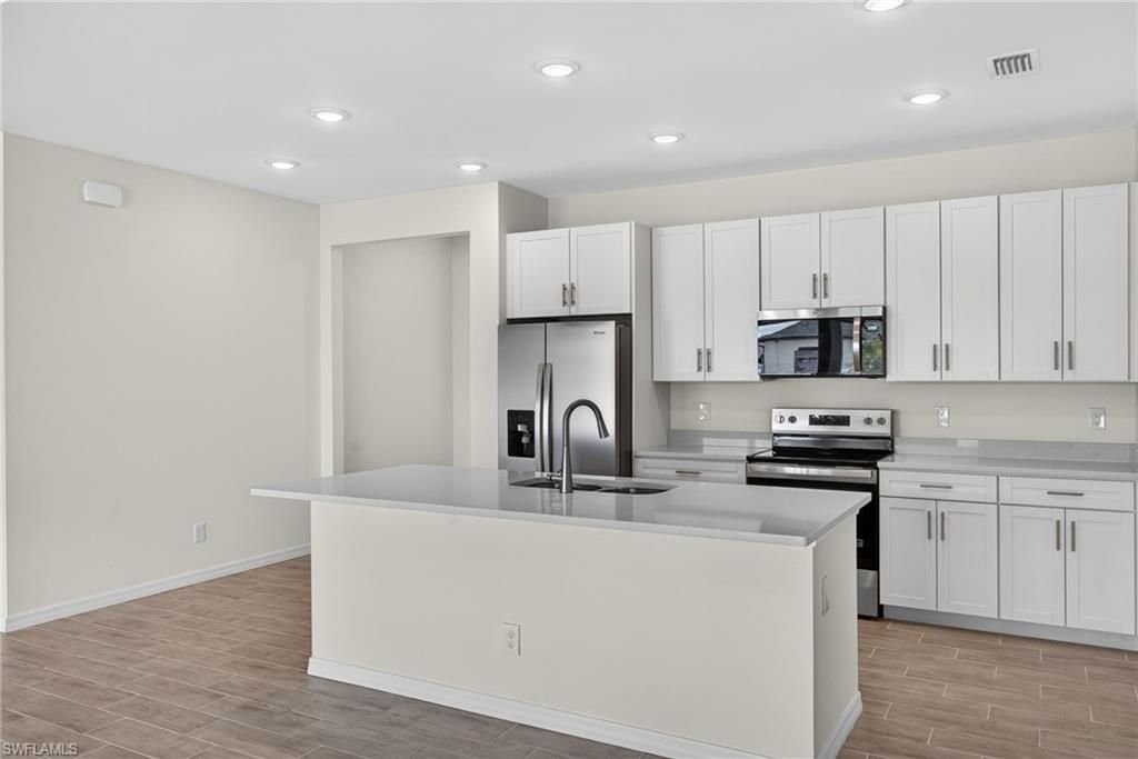 2105 NW 4th St, Cape Coral, FL 33993 Photo