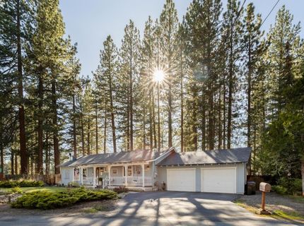 2891 Oakland Avenue, South Lake Tahoe, CA 96150 Photo