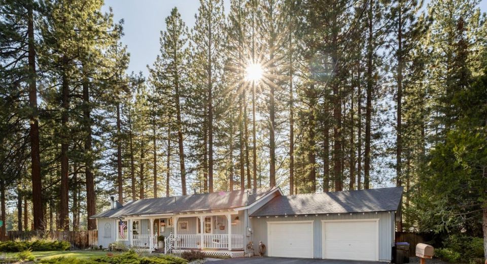 2891 Oakland Avenue, South Lake Tahoe, CA 96150 Photo