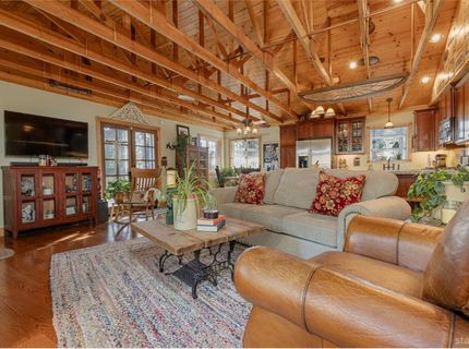 2891 Oakland Avenue, South Lake Tahoe, CA 96150 Photo