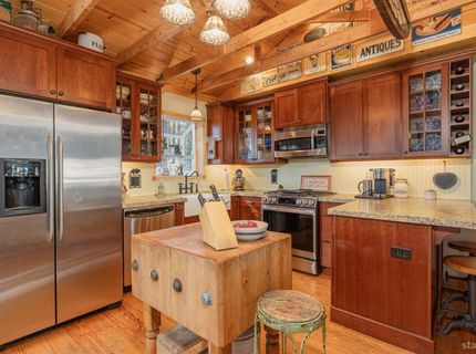 2891 Oakland Avenue, South Lake Tahoe, CA 96150 Photo
