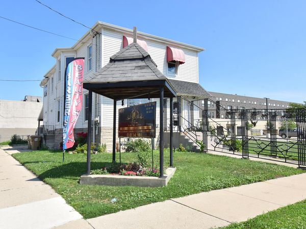 6103 23rd Ave, Kenosha, WI 53143