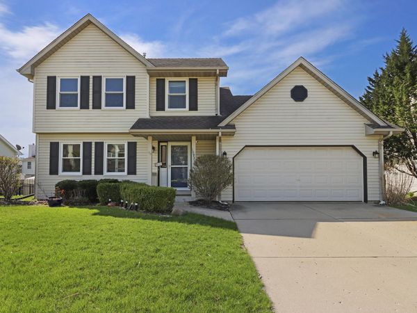 10931 67th Pl, Kenosha, WI 53142