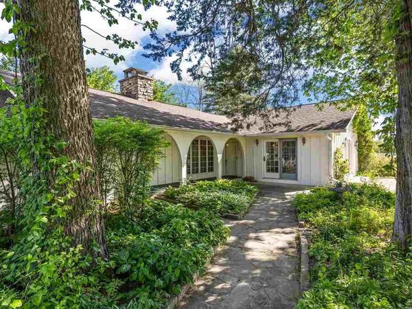 4318 Turkey Creek Rd NE, Iowa City, IA 52240