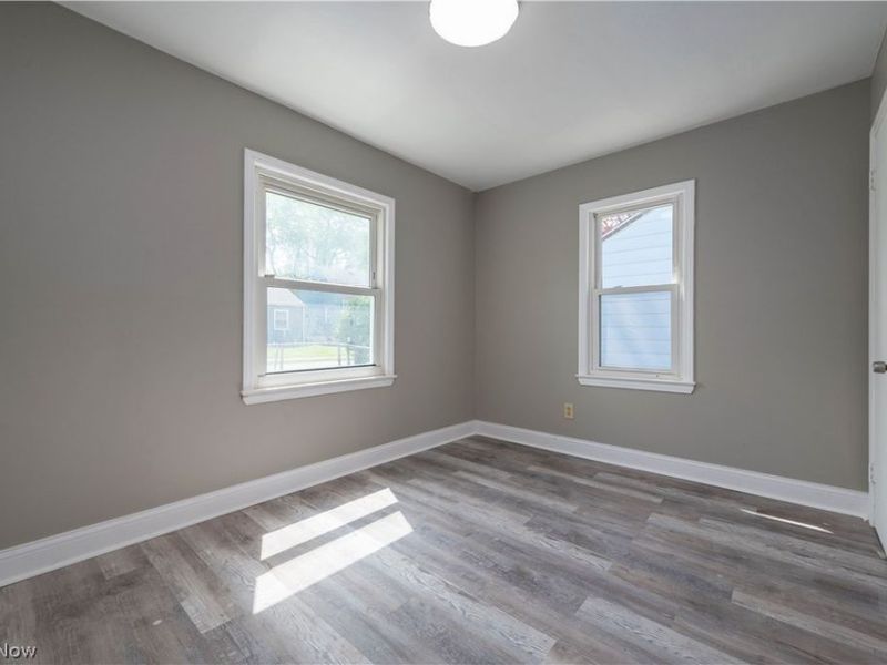 12506 Matherson Avenue, Cleveland, OH 44135 Photo 29