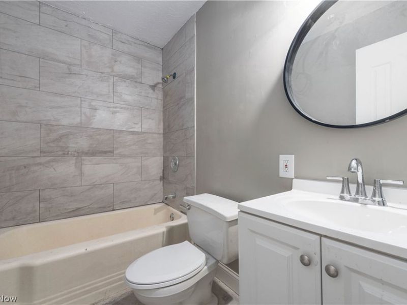 12506 Matherson Avenue, Cleveland, OH 44135 Photo 32
