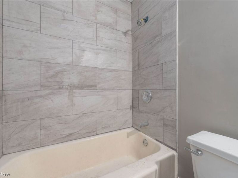 12506 Matherson Avenue, Cleveland, OH 44135 Photo 33